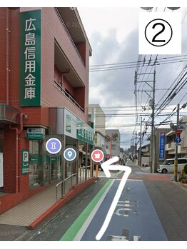 モンシェリ/十字路を海田中学校方面へ左折