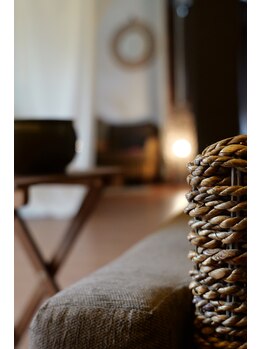 ヨモギ蒸スメ/リゾート感溢れる店内