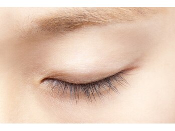 ブロッサ(Blossa)/【Before】目を閉じて