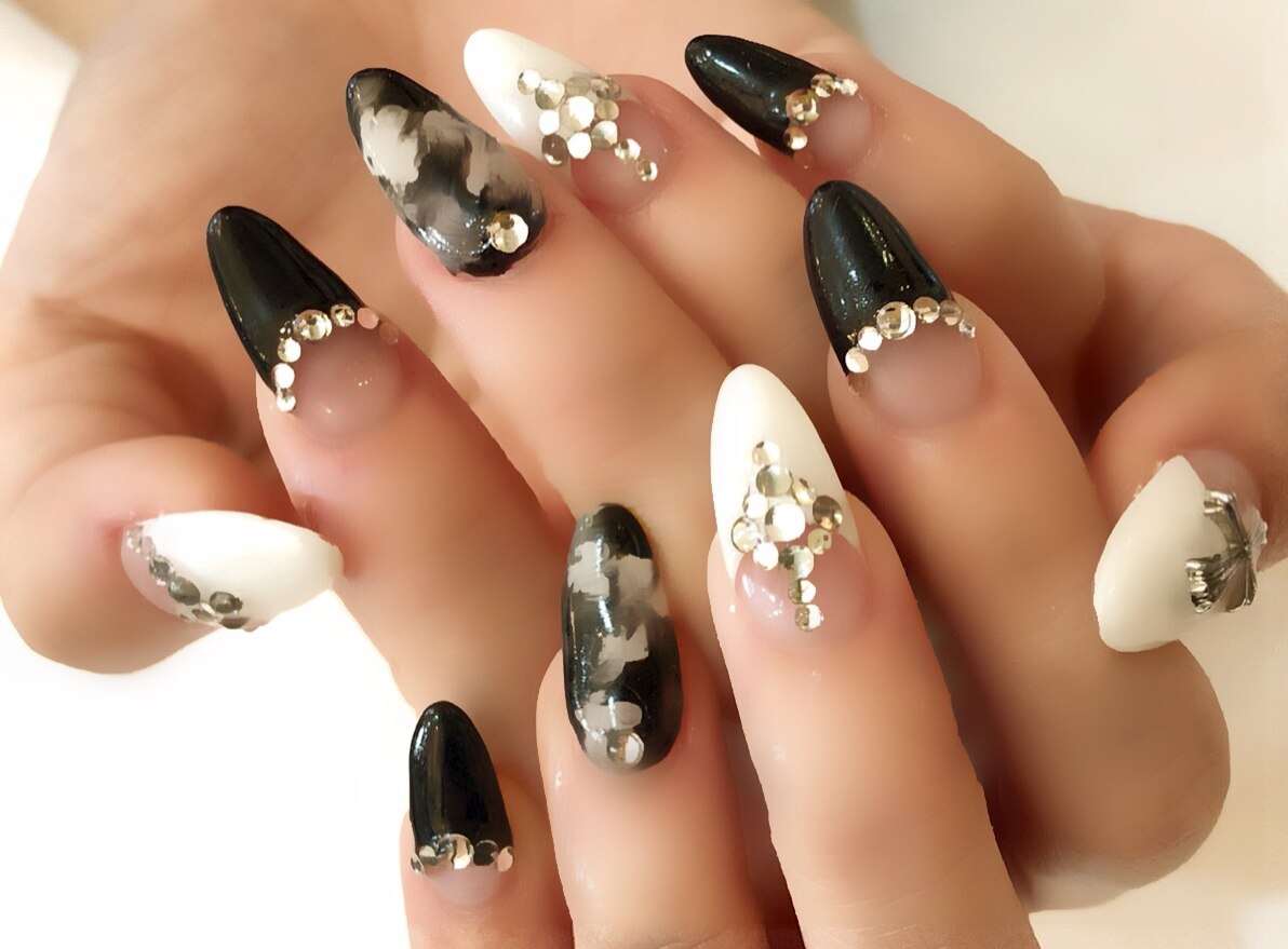 ♡オーダーネイル♡チョコ×ティアラ×編み上げリボン×チェックネイル♡水色×青♡ ♡オーダーネイル♡チョコ×ティアラ×編み上げりぼん×チェック