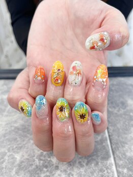 テラス(TERRACE)/アシンメトリーネイル