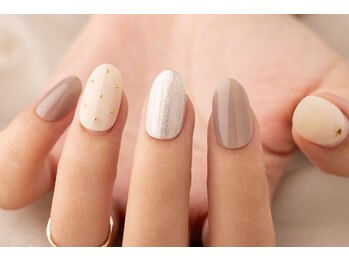 エムスラッシュ フィール 東戸塚店(M.SLASH)/モカネイル