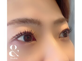 シルス荻窪の写真/【荻窪南口1分】自まつげが細く短い方にも◎大人のマツエク《最軽量フラットラッシュ》で目元をリフトUP♪
