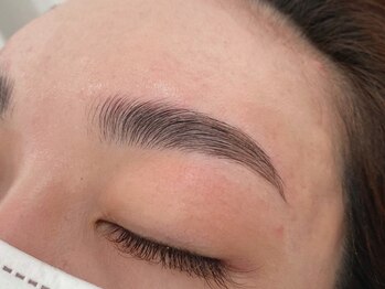 モカ マシュマロ(MOCA marshmallow)/眉毛ワックス