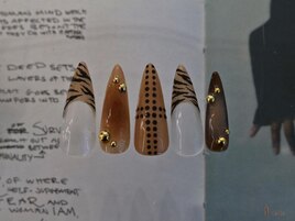 Y2Kロングゼブラフレンチ