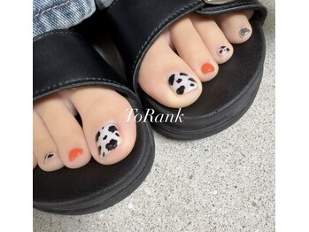 トランク ネイル アンド アイラッシュ(ToRank nail&eyelash)の写真/足元まで抜かりなくおしゃれを演出!シンプル~個性派デザインまでこだわりのネイルでまわりと差をつけて★