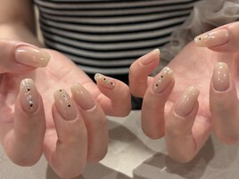 ベージュネイル