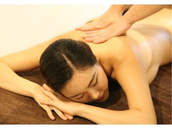 TKC 東京小顔センター五反田店/【4Dショット痩身/骨盤矯正】