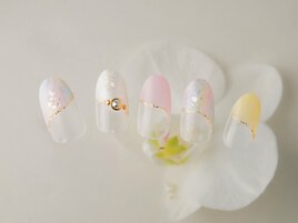 華やかなジェルネイル