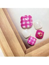 サロンR/チェック柄ネイル