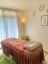 河(KOU)/施術スペース