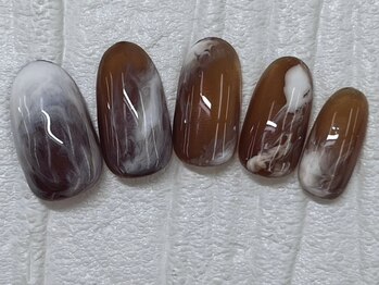 ハニービービー(Honey Bee Bee)/ラテマーブルネイル