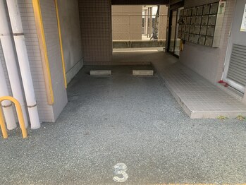 プチフルール(petite fleur)/駐車場♪