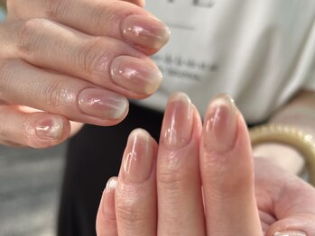 チルダ(tilde)/チークマグネットネイル