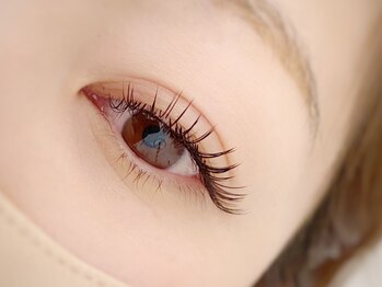 まつげパーマ・まつエク・アイブロウZenith Eye岡山表町店【ゼニス アイ】の写真/【表町にNEWOPEN!】高い技術力があるからこそ、丁寧なのに速く終わる!!あなたの理想を最短で叶えます♪