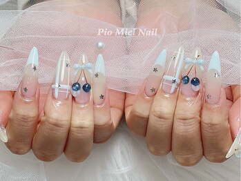 ピオミエルネイル 新宿(pio miel nail)/ミルキーホワイト×チェリー