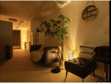 東洋館 川口店/優しい音楽を流れる静かな待合室