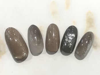 アース コアフュールボーテ 新潟中野山店 (EARTH Coiffure beaute')/グレーニュアンスネイル ￥5000