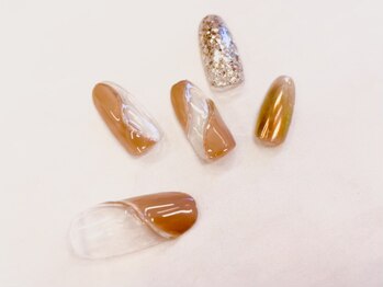 グラマーネイル(Glamor nail)/ニュアンス×ラメ