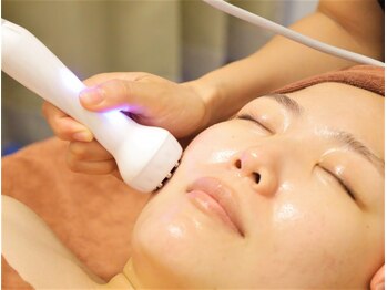 ヘレン(Helen)/美肌フェイシャル＊たるみ改善