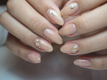 ミーナネイル(miinanail)/パーツが可愛いネイル