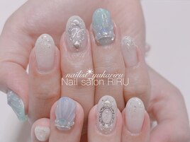 イニシャルネイル