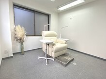 ペルルネイル(perle nail)の雰囲気（リクライニングチェアでゆったり施術。Netflix視聴可♪）