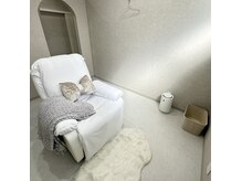 エメ(aimer)の雰囲気（広々とした個室になっておりプライベート空間でくつろげます☆）