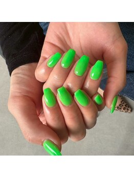 ビー 高槻(be)/水滴ネイル/スキニーフレンチ