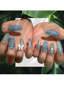 アヤネイルズ アンド アイラッシュ(AYA NAILZ.＆Eyelash)/華やかな埋め尽くしネイル