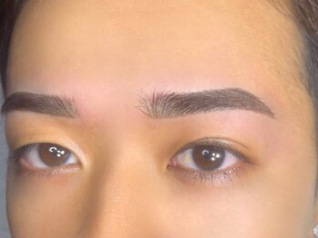 エイト/顔の印象は【眉毛】で決まる！