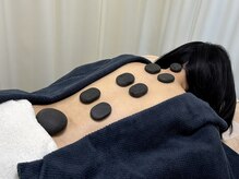 番町もくの木鍼灸院/温石灸　背部施術