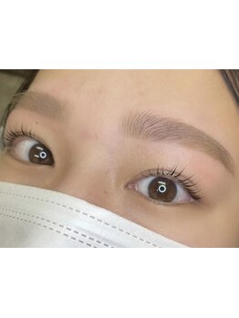 ナチュラル上品な目元にしたい