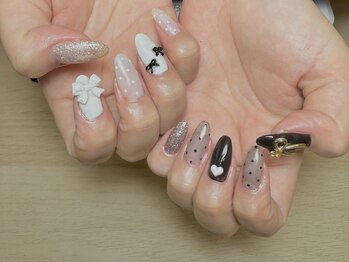 Lily nails 【パラジェル/フィルイン/ワンカラー/マグネット/長さだし】/持ち込みデザイン