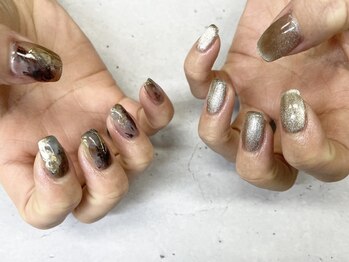 リリィ(RIRI)/ニュアンス/マグネットネイル