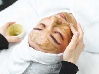 リフビューティ(LIF Beauty)/ハーブピーリング♪