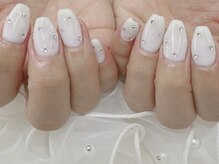 ハニービービー(Honey Bee Bee)/ストーンキラキラネイル