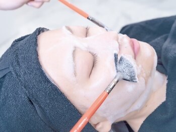 ウルト(ULT)の写真/【角質ケア/ニキビケア/毛穴改善に◎】韓国式の最新美肌管理”ララピール”￥9800~
