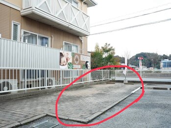 ラ シャンブル デ ルポ(la chambre de REPOS)/駐車スペースのご案内