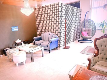 モルティーパレ(Molti Palais)/