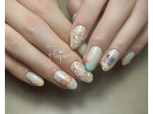 フローフェン(Floofen)/マルチカラーのツイードネイル