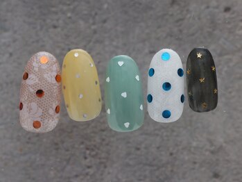 レース×ドットネイル