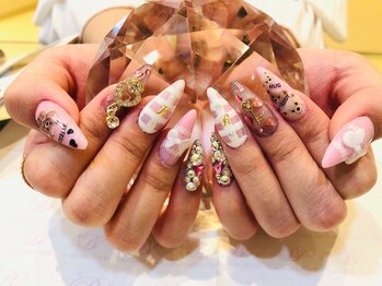 エスフィーネイルサロン ブリーユ(Esfy nailsalon Brille)/ガーリーネイル
