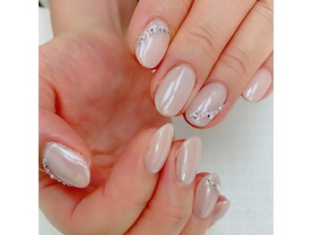 ネイルサロン ティアラリュクス 市川北口店(Tiara Luxe)/ホワイトミラーネイル