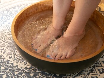 サロンカーム(Calm)/しゅわしゅわ足湯でほっこり♪