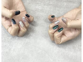 リリィ(RIRI)/ホログラムラメネイル