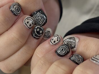 ルカ 原宿(lux)/ニコちゃんネイル