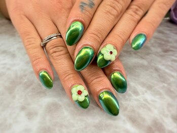 ソアレ(Soare)/グリーンミラーネイル