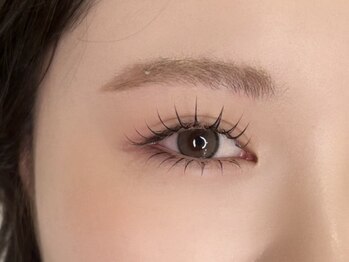 ランピーバイルーム(Lumpy by .room.)の写真/【天満・天六】フラットラッシュのブラウンエクステ導入♪ダークブラウン・ライトブラウンの2色をご用意◎