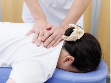 やぎはし整体院 春日部店/背中の奥まで指圧します！！